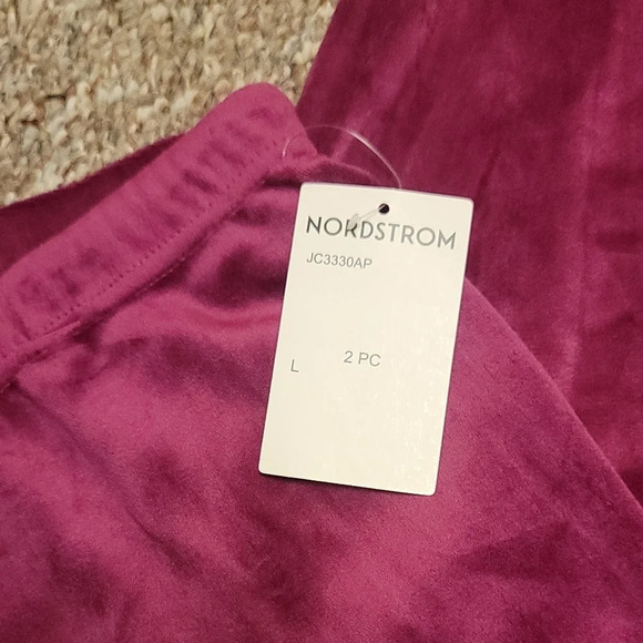 New Juicy couture velour sweat pants - Picture 3 of 5